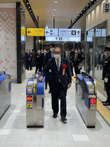 新大村駅改札通り初め